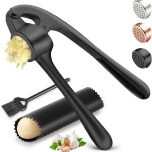 Silver Garlic Press Set with Peeler and Cleaning Brush - Image 10